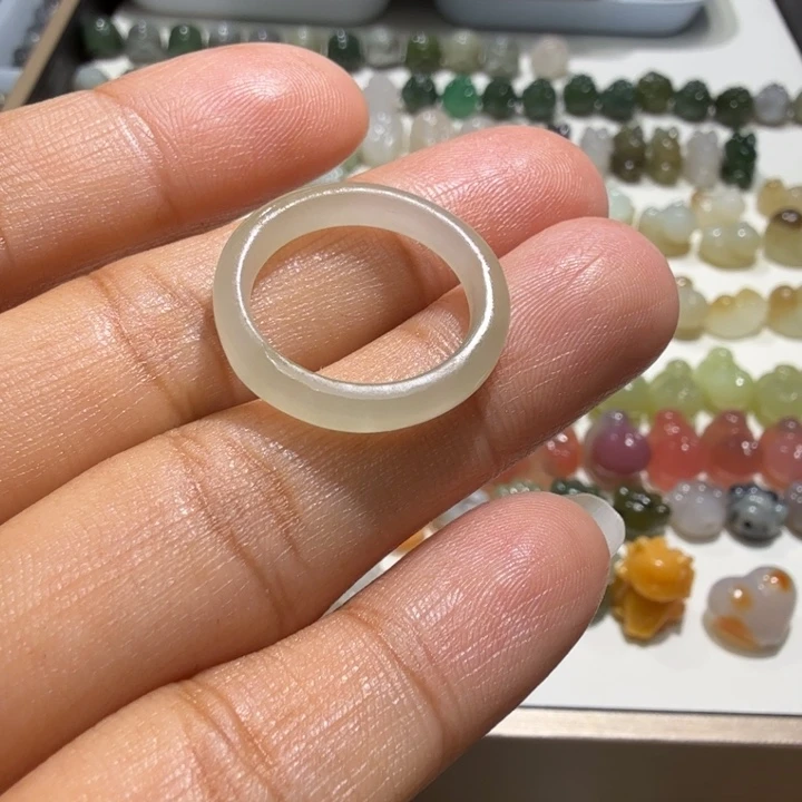 读***字未镶嵌和田玉珠宝半成品
