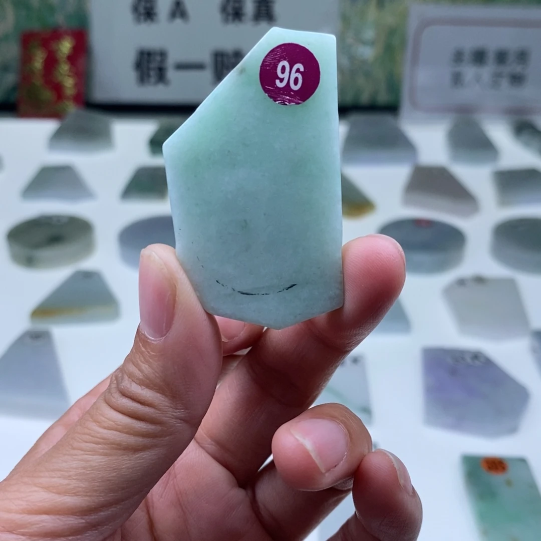 定制翡翠未镶嵌天然翡翠A货