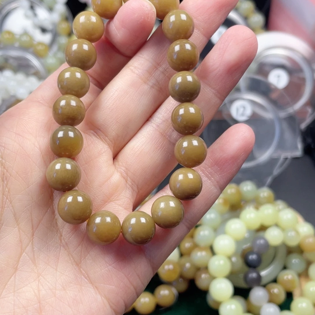 和田玉颈饰未镶嵌花**家