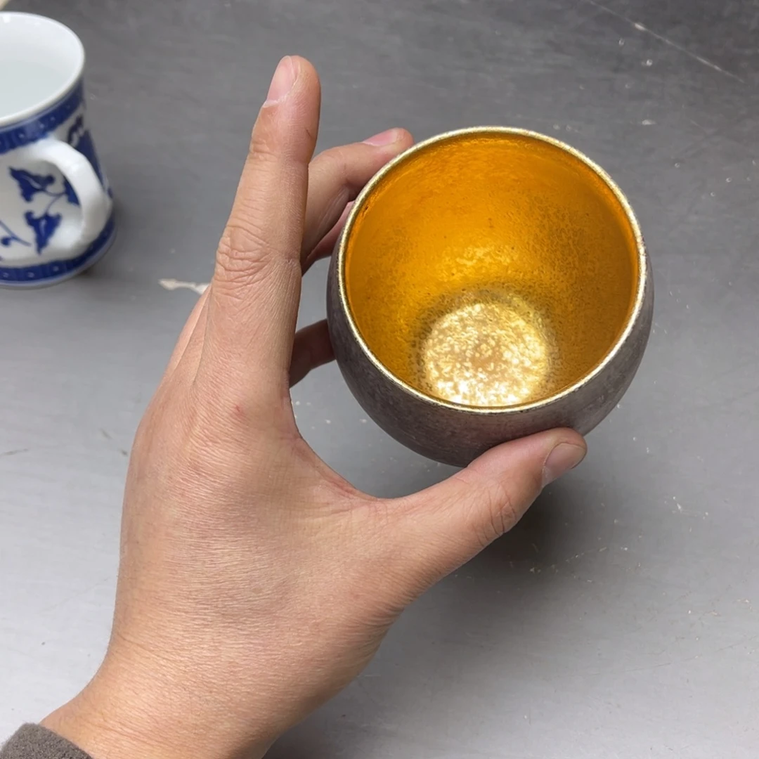 瓷片姜*水密密麻麻地铺满一地