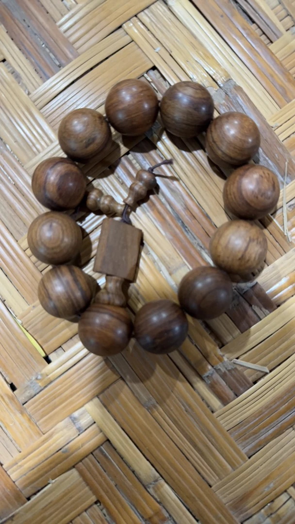 【闪购商品】188黄花梨手串主播推荐一个