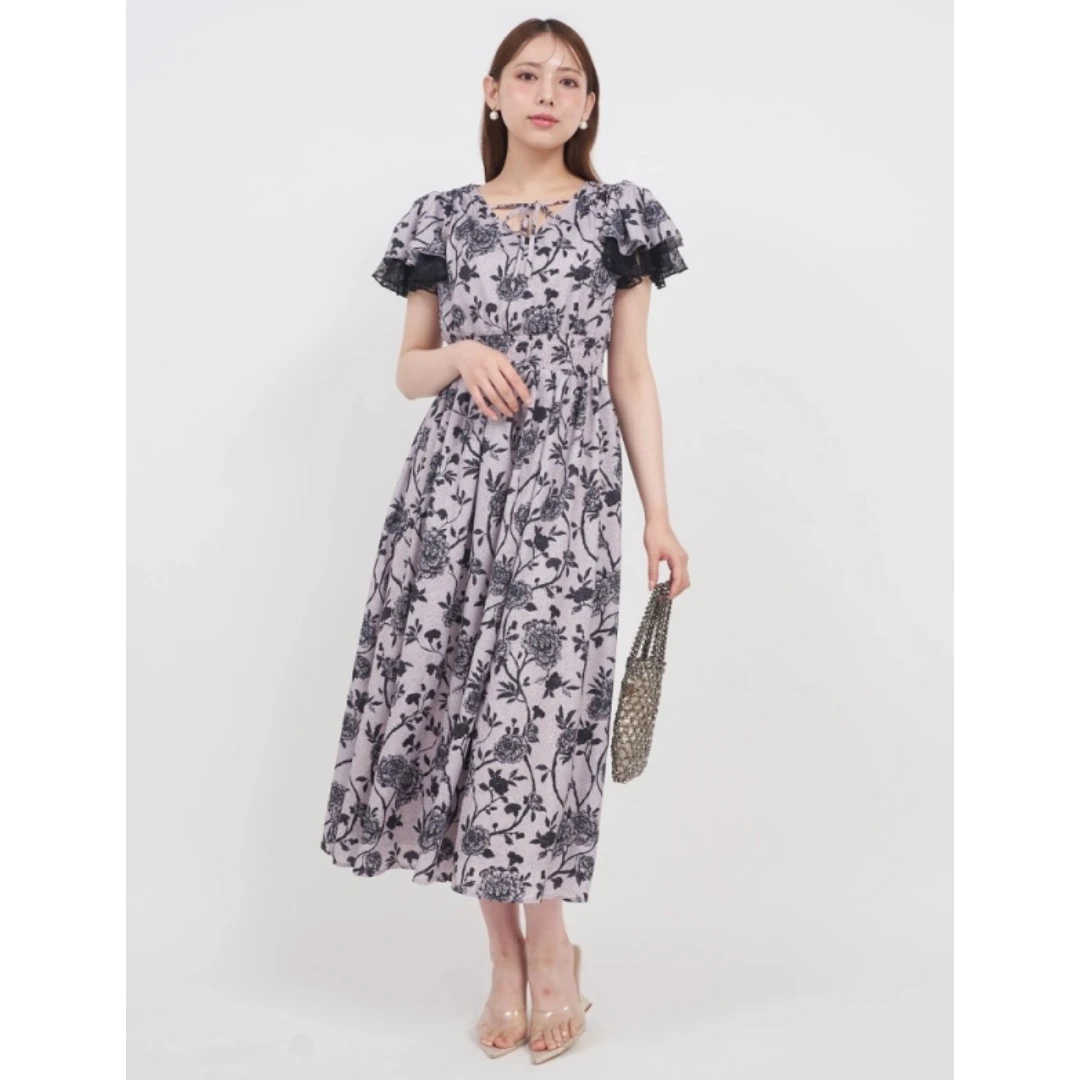 【表姐家】 夏季新款 R 气质时尚印花袖口蕾丝长款连衣裙