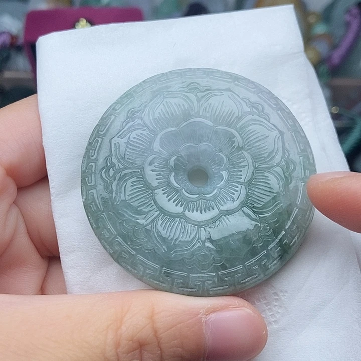 翡翠未镶嵌颈饰翡翠双面