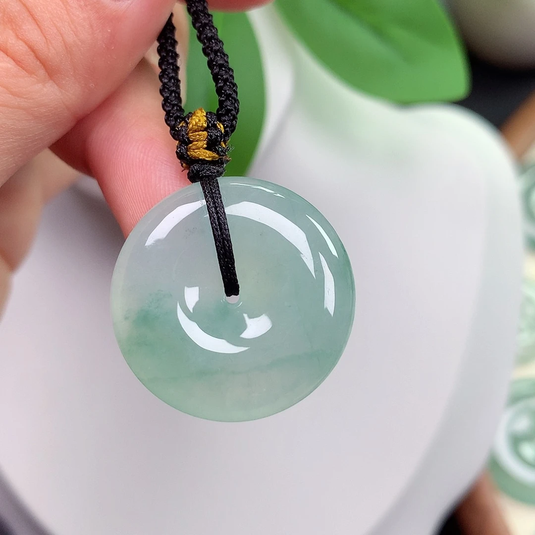 颈饰未镶嵌翡翠平安扣 25.7x6.2mm