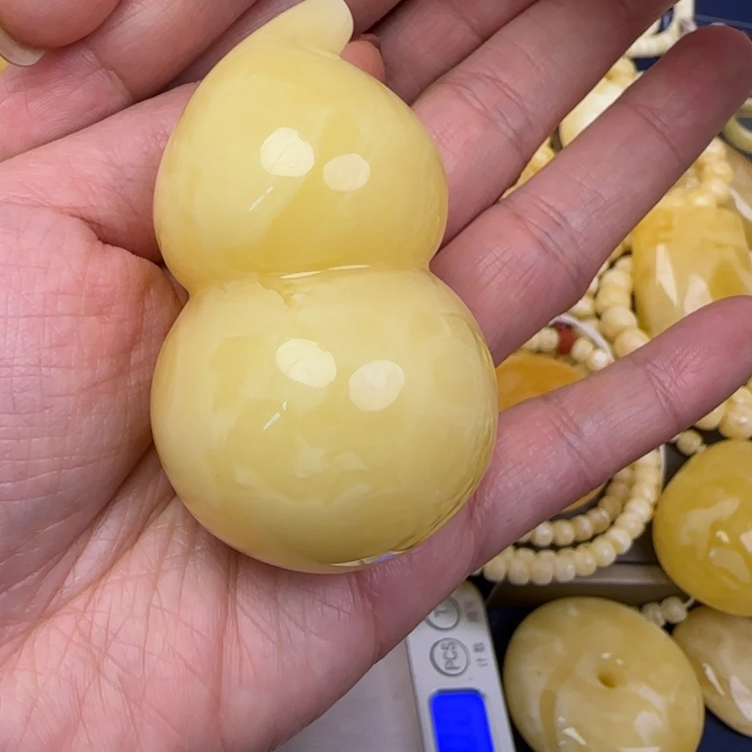 蜜蜡颈饰未镶嵌富*紫天然蜜蜡