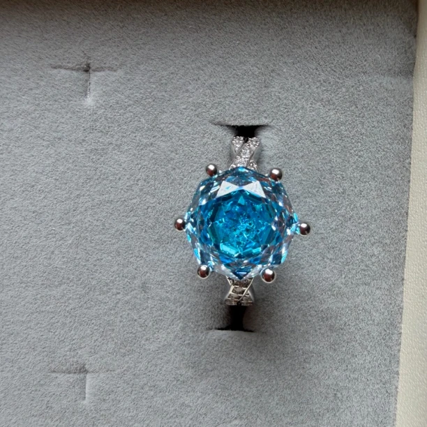 戒指A070蓝色六爪经典戒指