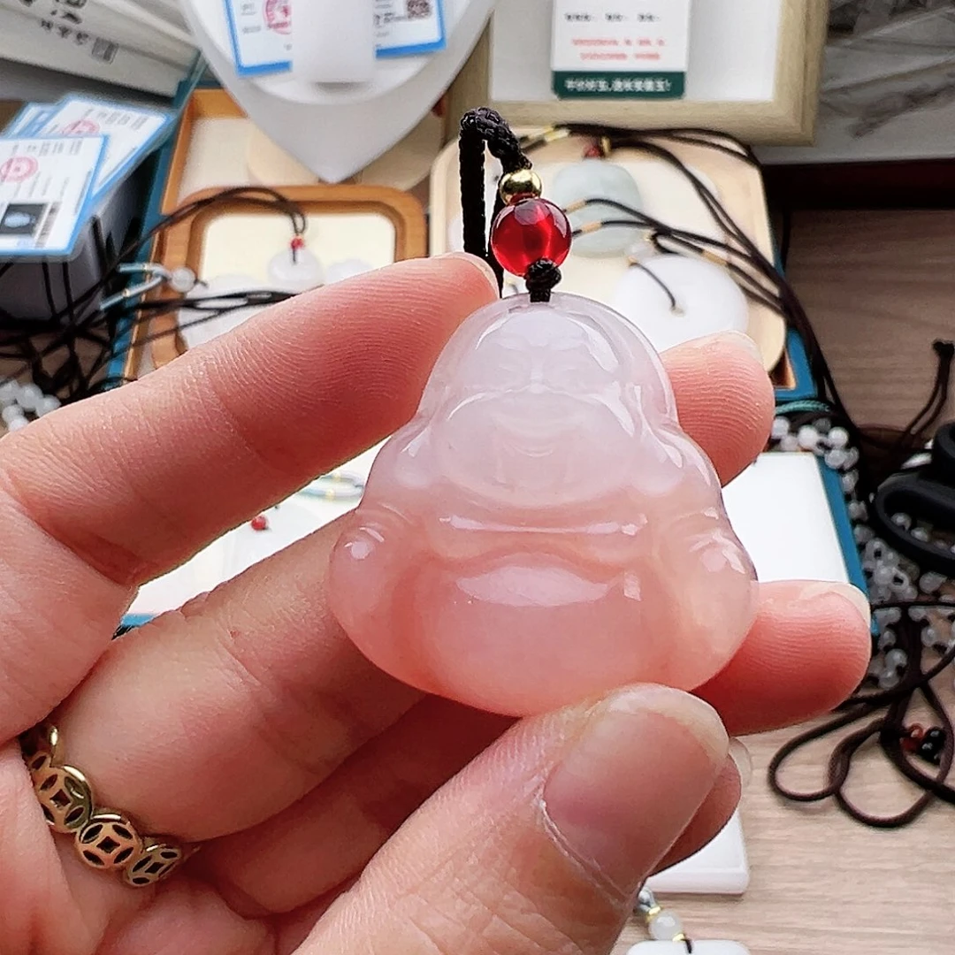 轮***廓颈饰未镶嵌石英质玉（金丝玉）