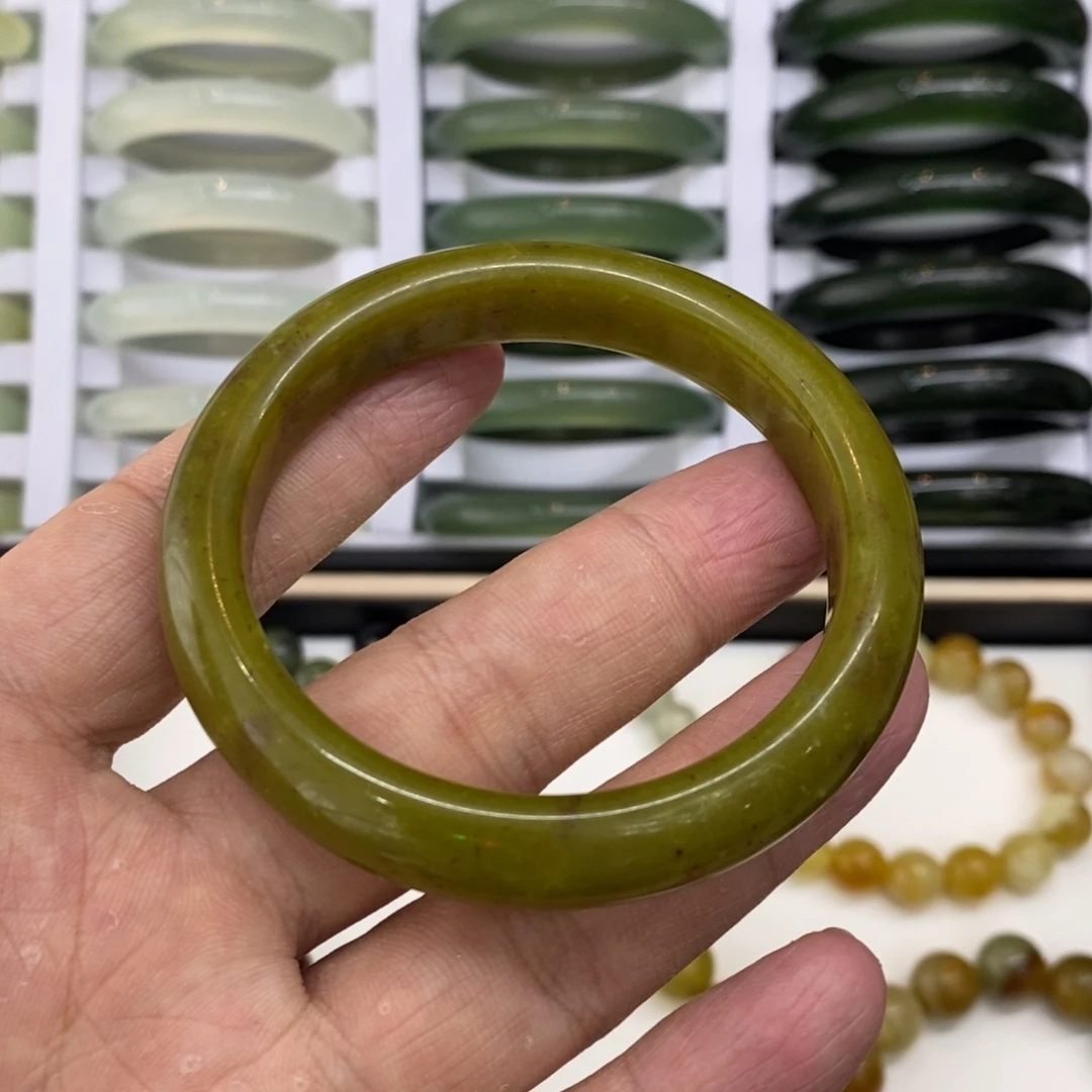 蛇纹石玉未镶嵌手镯55