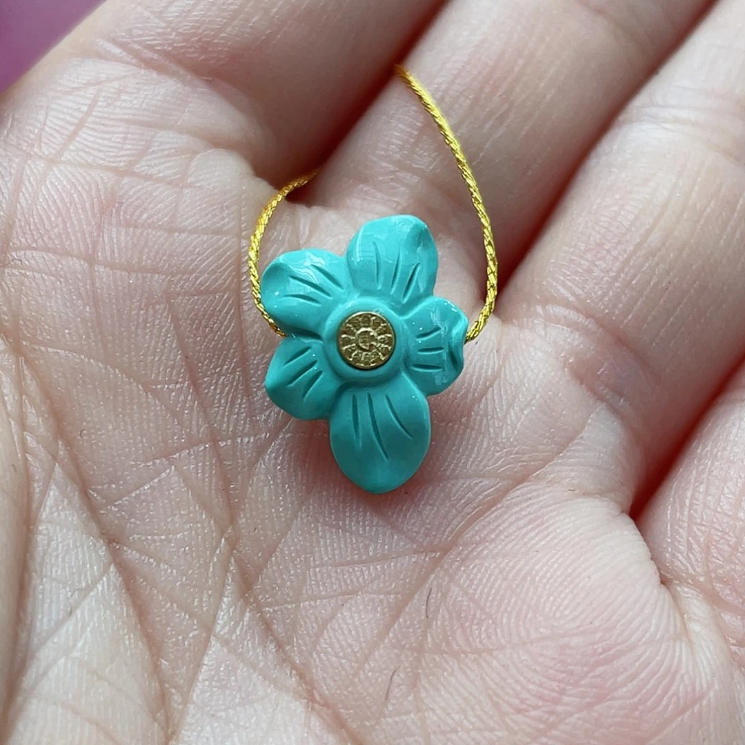 绿松石颈饰未镶嵌