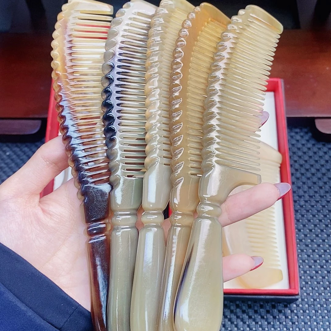 纯手工制作纯牛角梳子