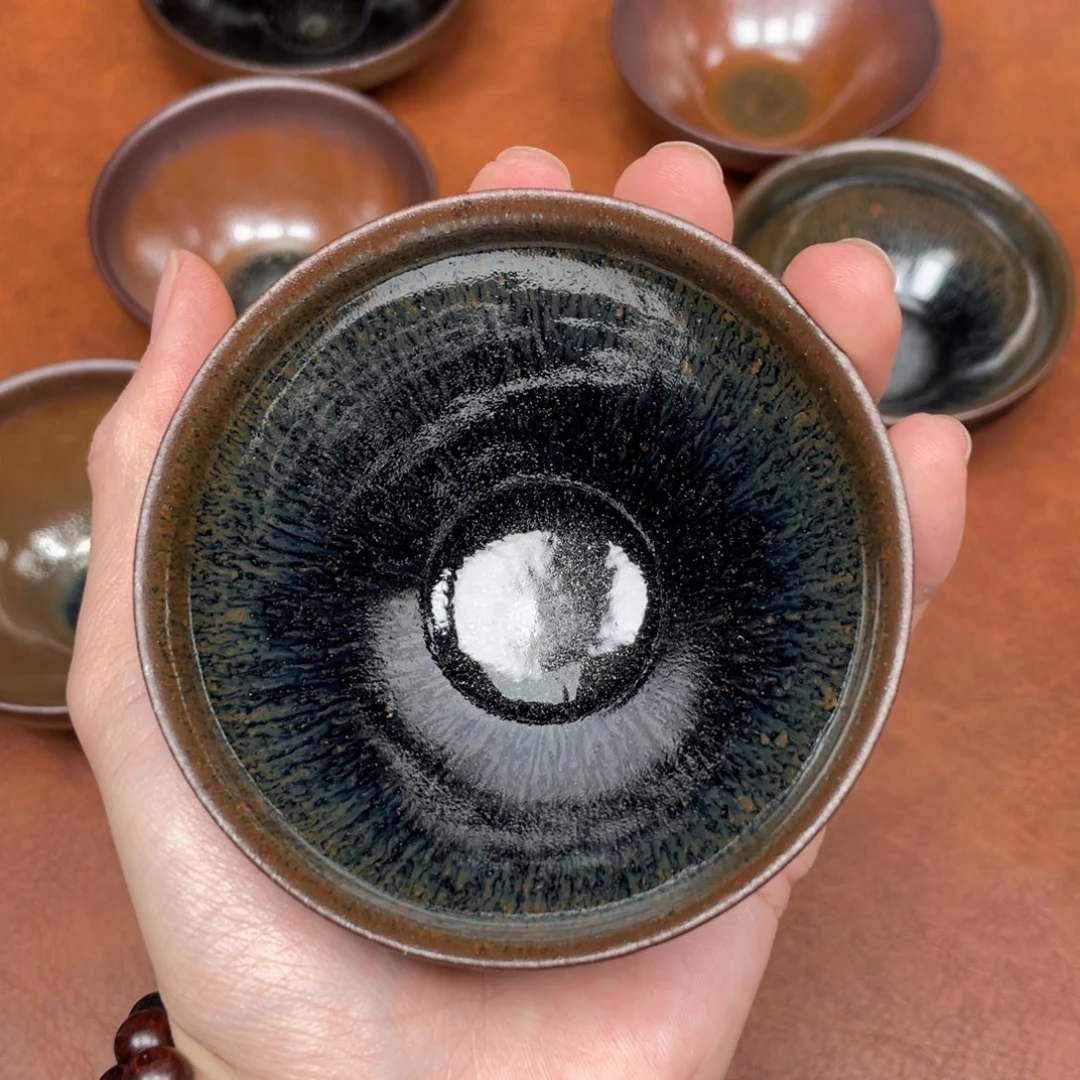 熊***曦茶盏罗建强 毫。