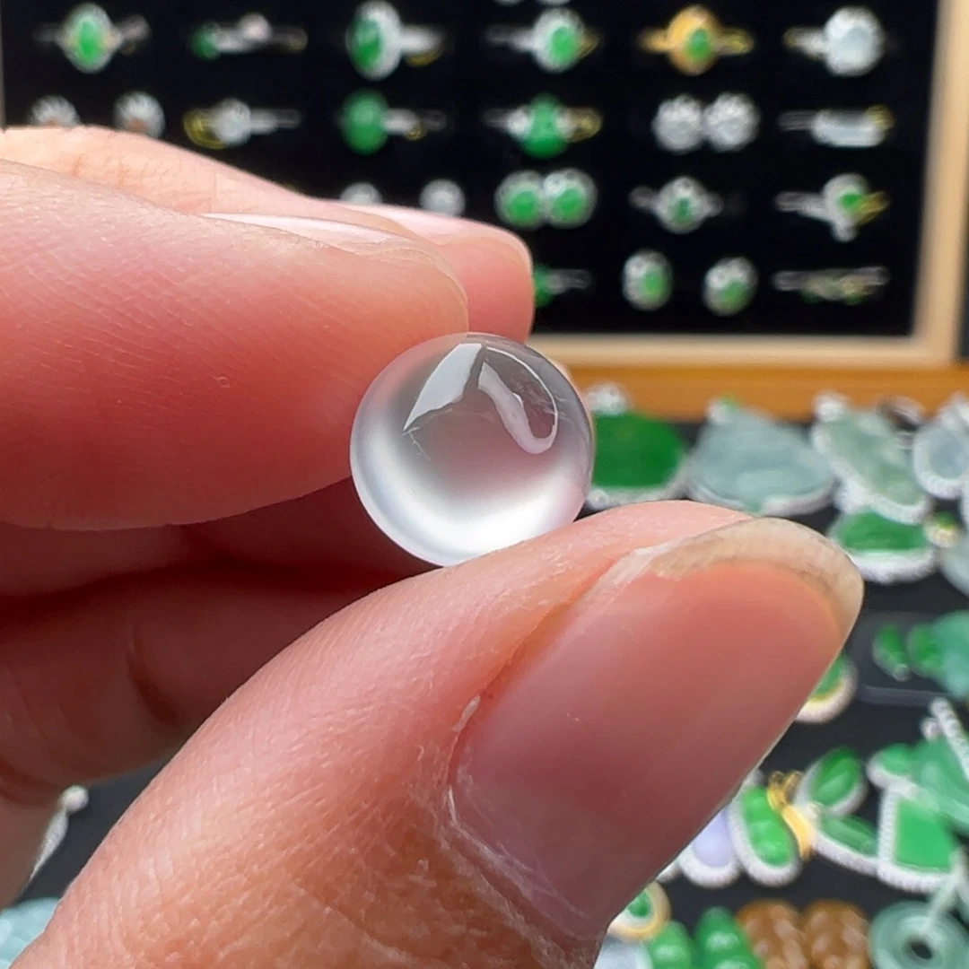 翡翠未镶嵌颈饰蛋8.4