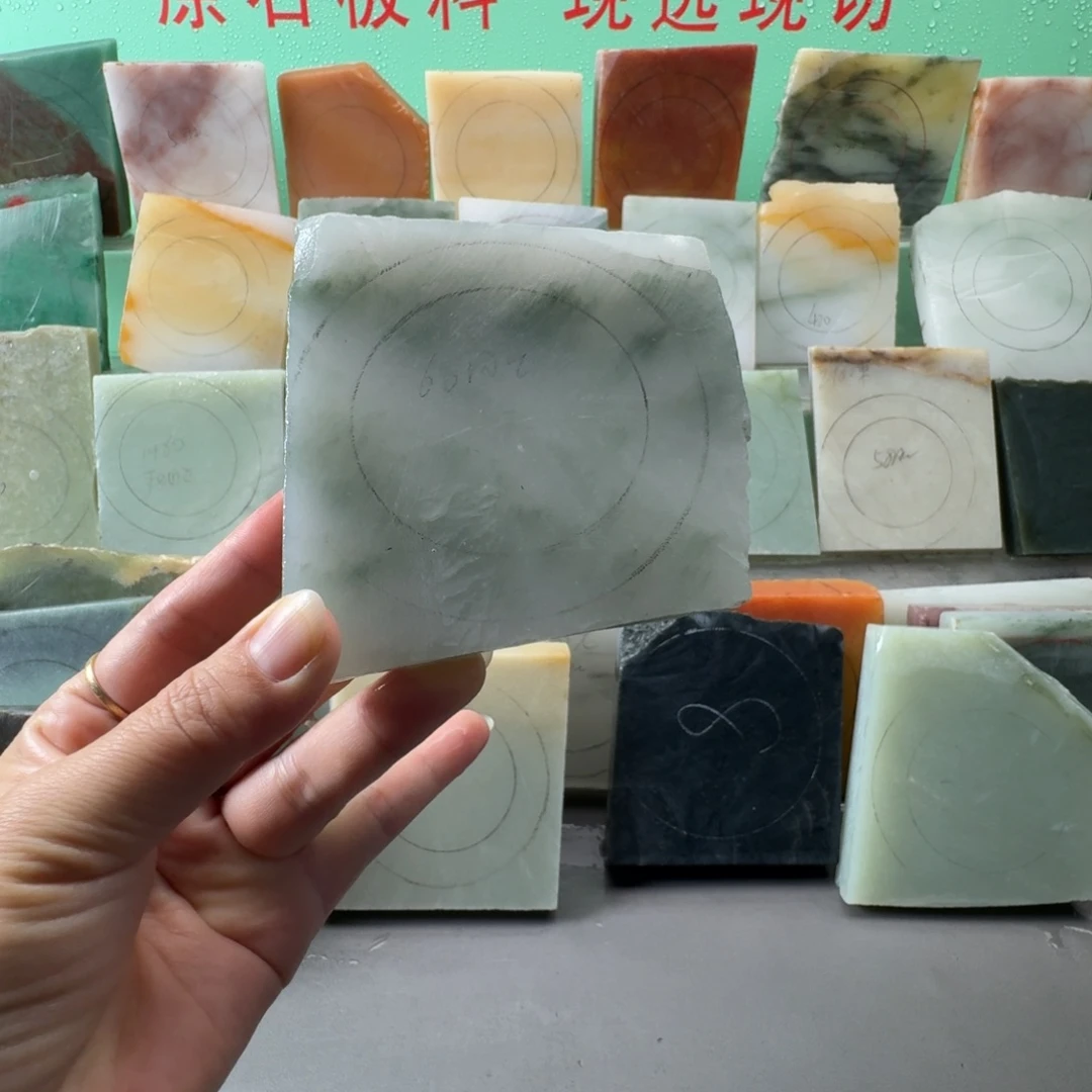 未镶嵌手镯石英质玉（金丝玉）手镯定制