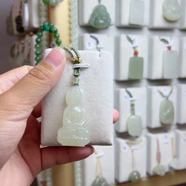 颈饰未镶嵌和田玉（糖玉）✨**✨