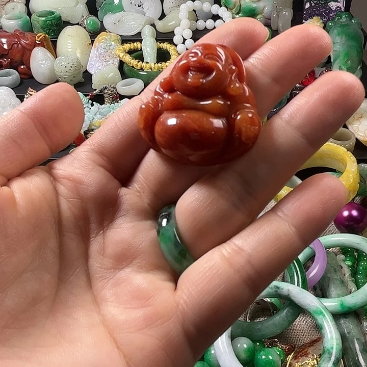 翡翠未镶嵌颈饰翡翠未镶嵌颈饰