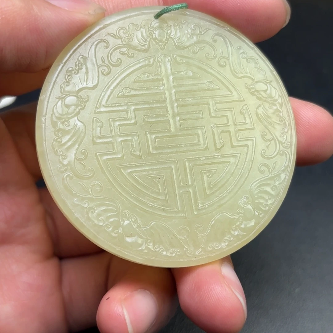 y***o和田玉未镶嵌挂件