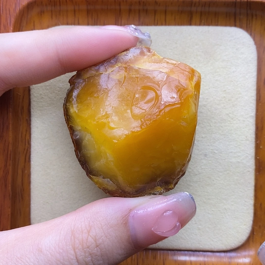 定制琥珀未镶嵌陈
