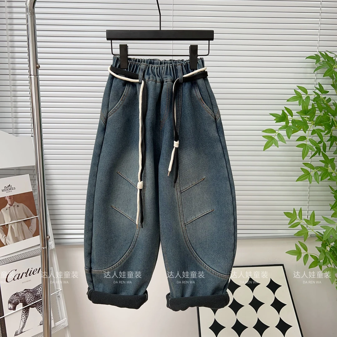 男童加绒牛仔裤秋冬款2025新款儿童装一体绒加厚直筒宽松弯刀裤