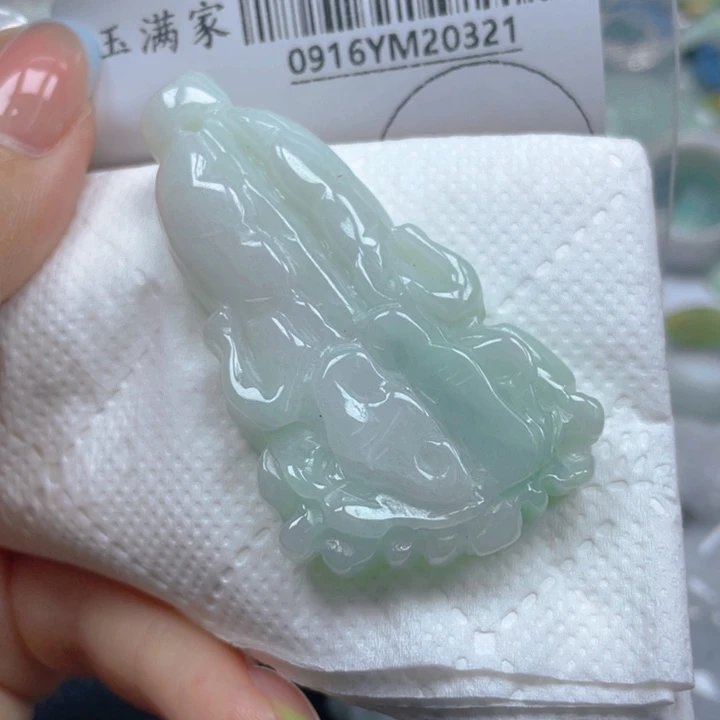 吊坠(不含链)未镶嵌翡翠