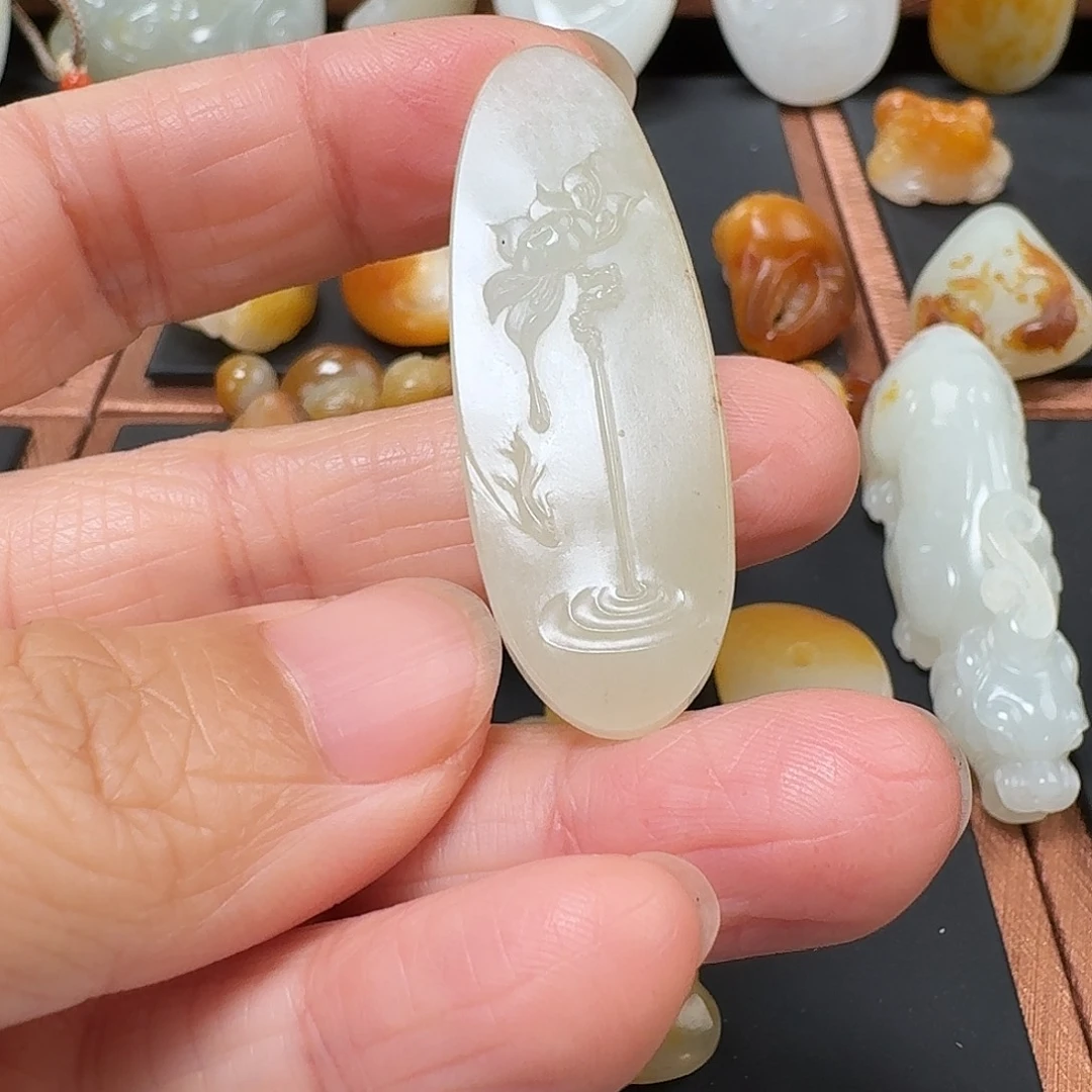 和田玉（子料）未镶嵌颈饰