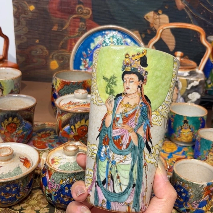 手工手绘南海观世音茶杯