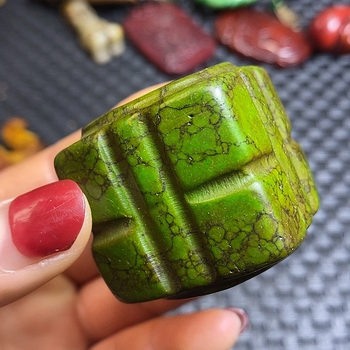 紫金钵盂菩提吊坠