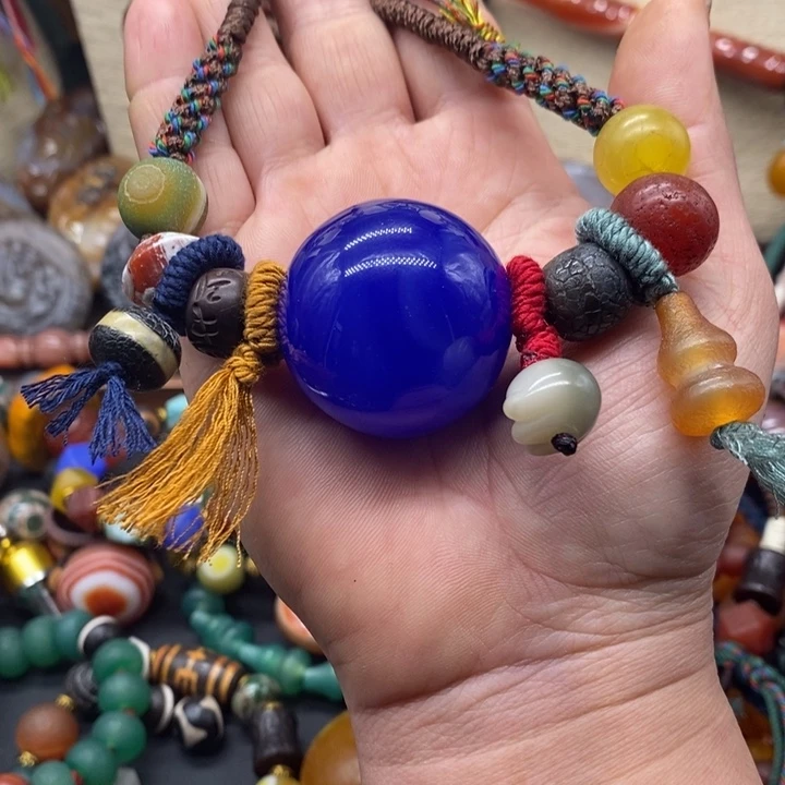 玛瑙/玉髓颈饰未镶嵌彩*?