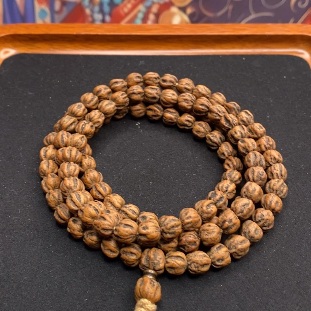 追***孩柏香籽/百香籽吊坠