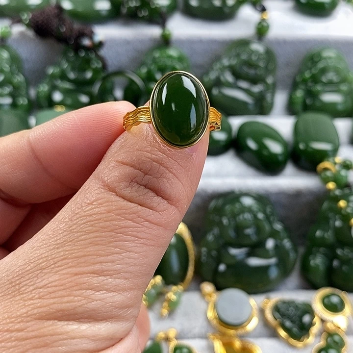 和田玉（碧玉）未镶嵌颈饰