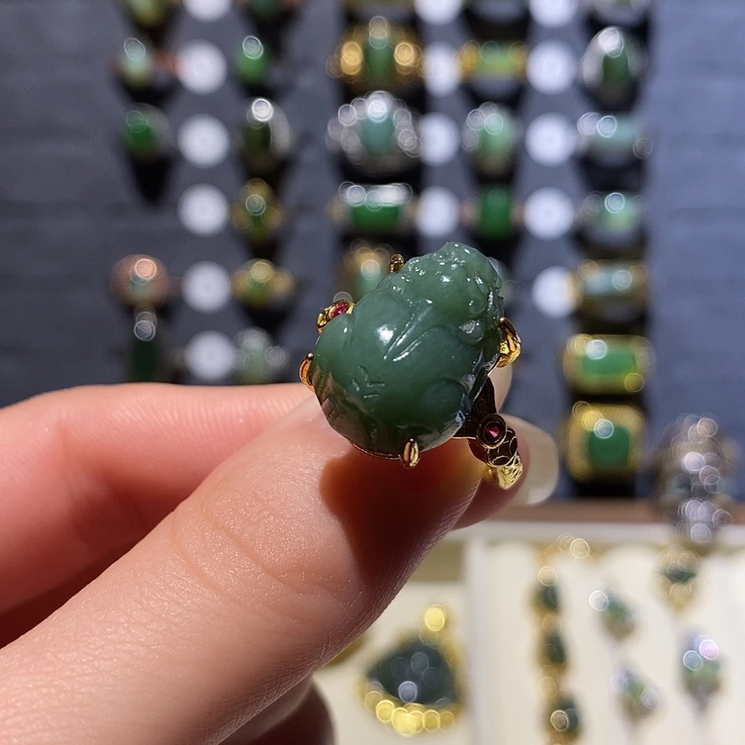 和田玉未镶嵌戒指