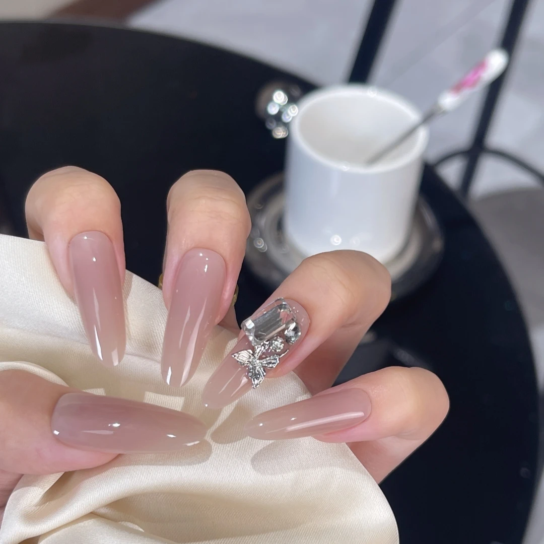 蝶舞 纯欲裸色穿戴甲手工高级感轻奢美甲贴片渐变美甲