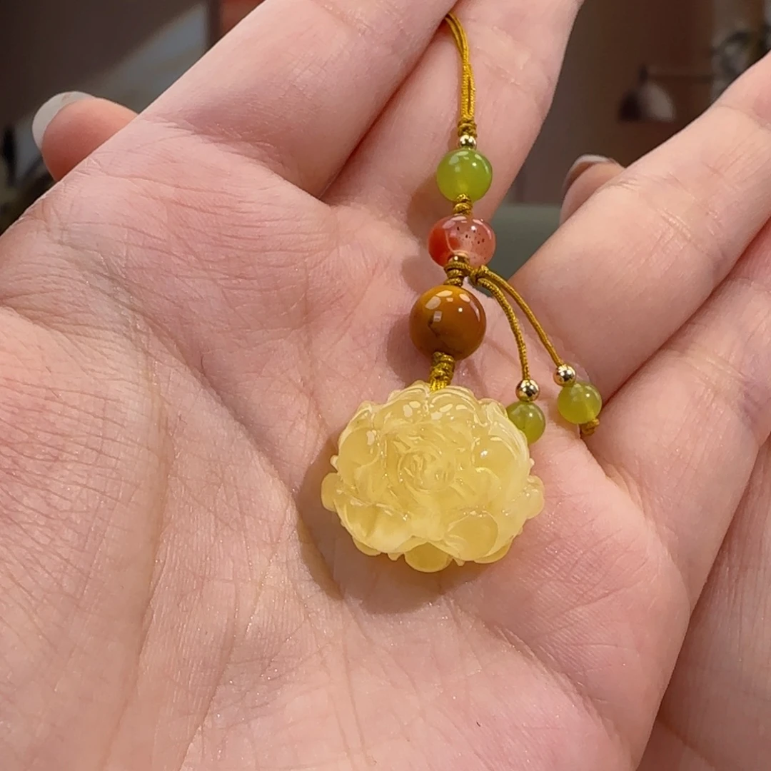 潇****蜜蜡未镶嵌吊坠(赠链)