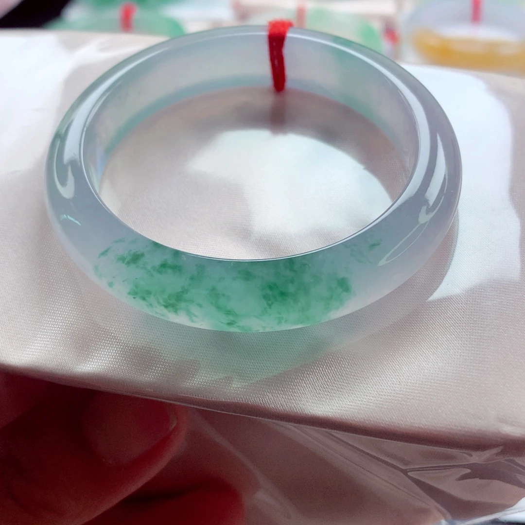 翡翠未镶嵌手镯师妹50至纯至净冰飘花（20号）