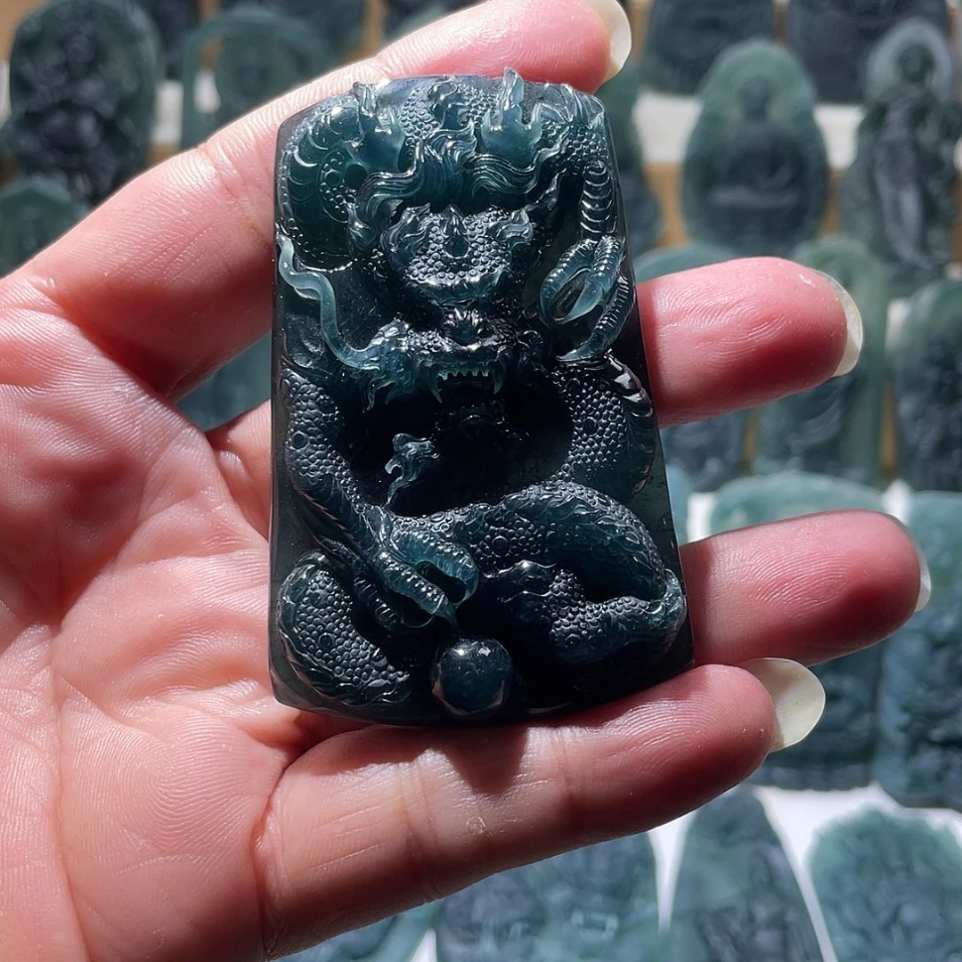定制翡翠未镶嵌龙