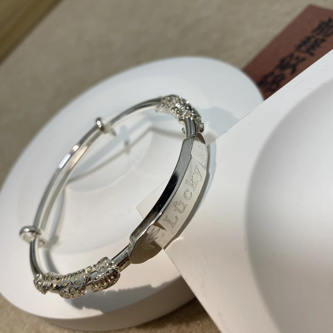 足银手镯 820 浮雕花丝lucky推拉实心手镯