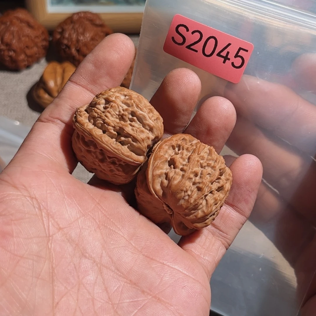 文玩核桃把件三角白