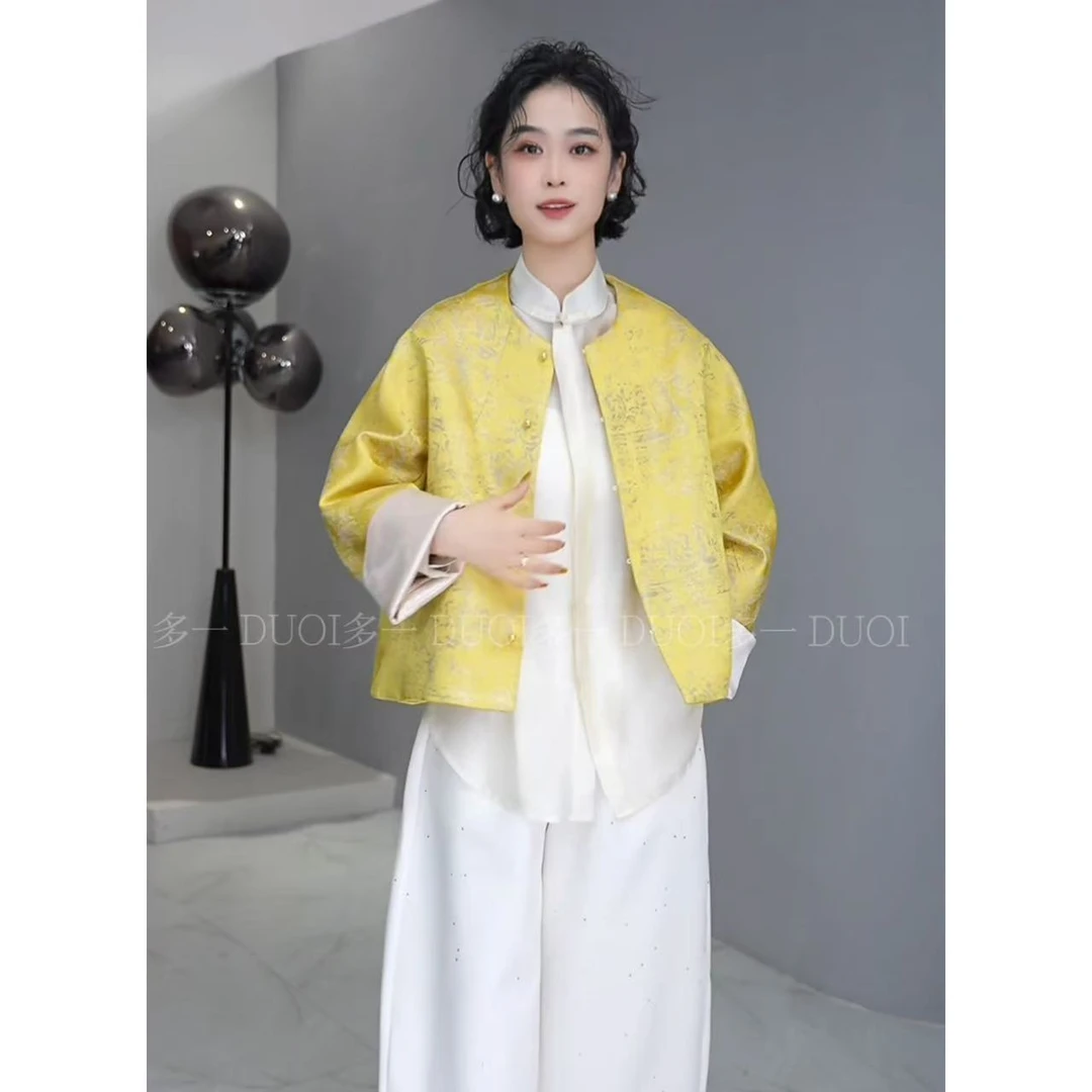 多一“浮光跃金”2025早春国风圆领提花拼色袖口气质感短外套