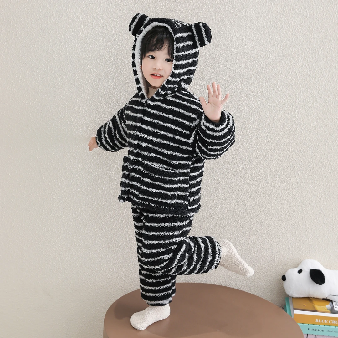 儿童睡衣2025新款秋冬款男童法兰绒套装冬季宝宝珊瑚绒卡通家居服