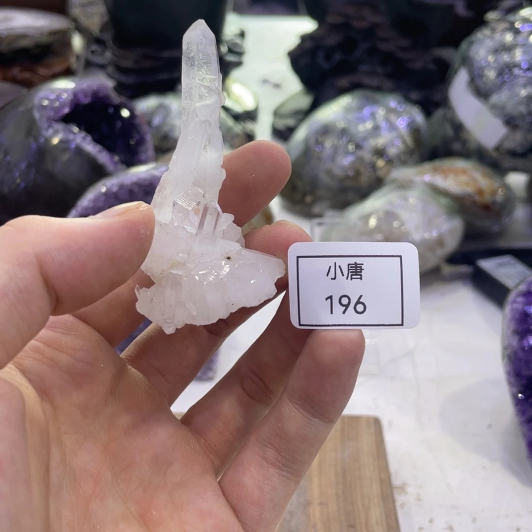 未镶嵌水晶大型摆件（非配饰）