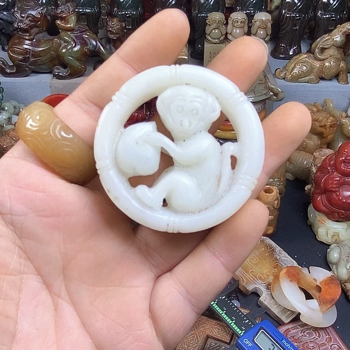 和田玉未镶嵌挂件