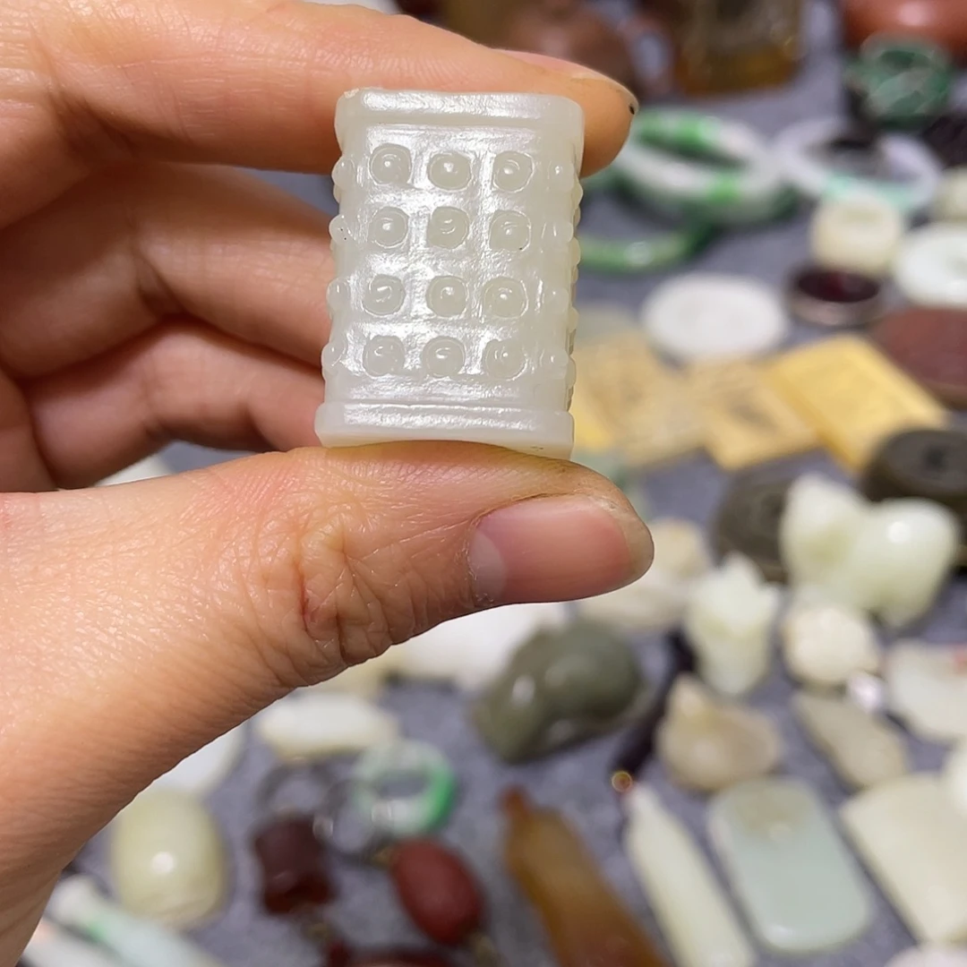 大***槐铜摆件一个小物件。