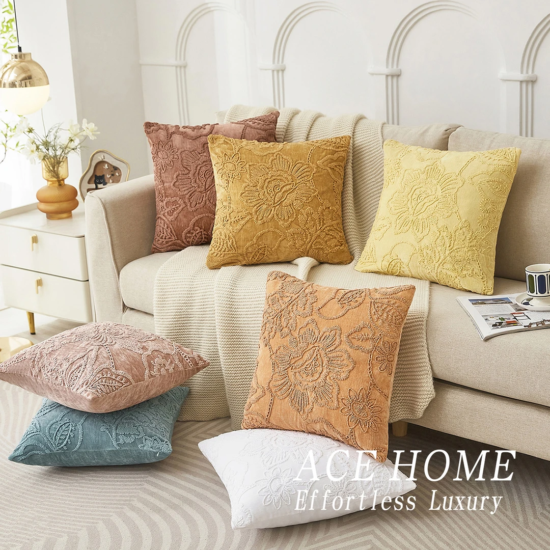 [北美亚马逊直供]轻奢锁链绣大牌抱枕客厅沙发抱枕靠垫出口单