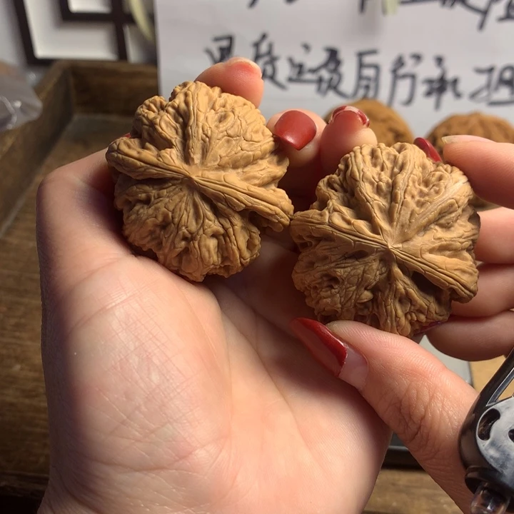 文玩核桃吊坠金**辉粗筋