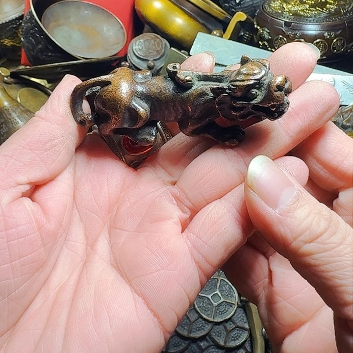 铜器摆件收收藏藏