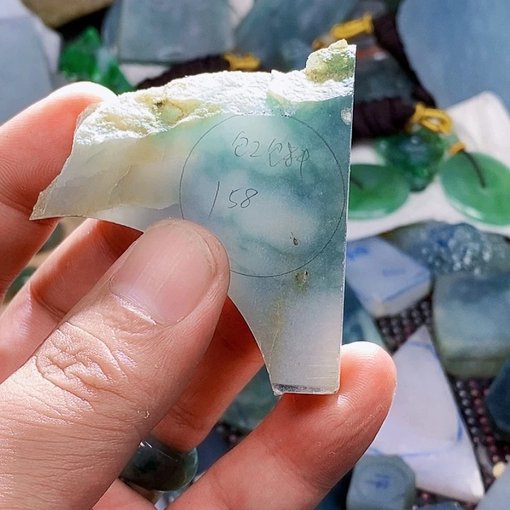 未镶嵌定制翡翠两****地翡翠