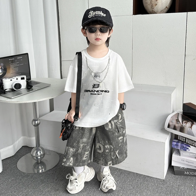 2025夏季新款男童时尚帅气卡通印花短袖短裤套装中小儿童潮两件TN