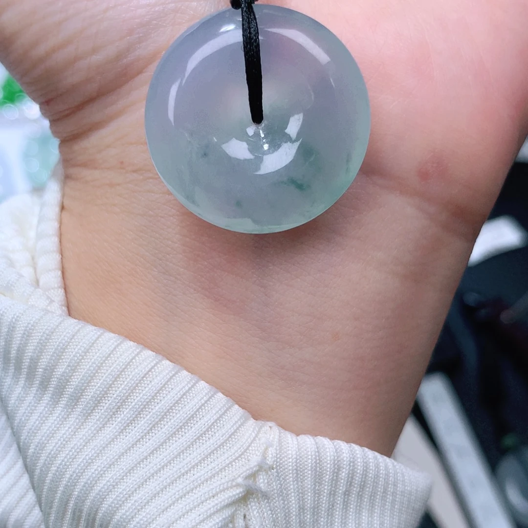 翡翠未镶嵌颈饰扣子