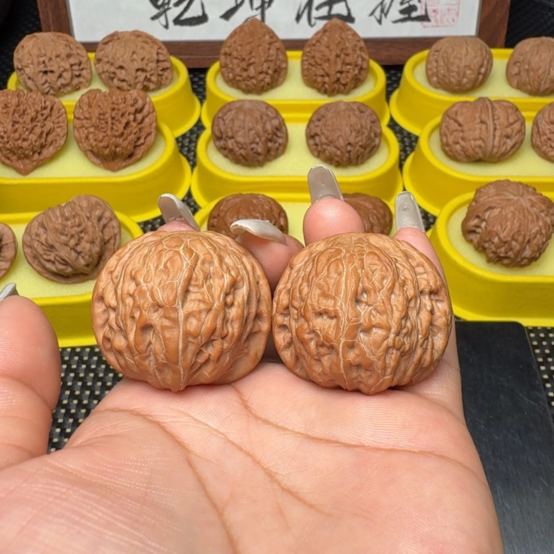 文玩核桃吊坠37铁锤妹妹