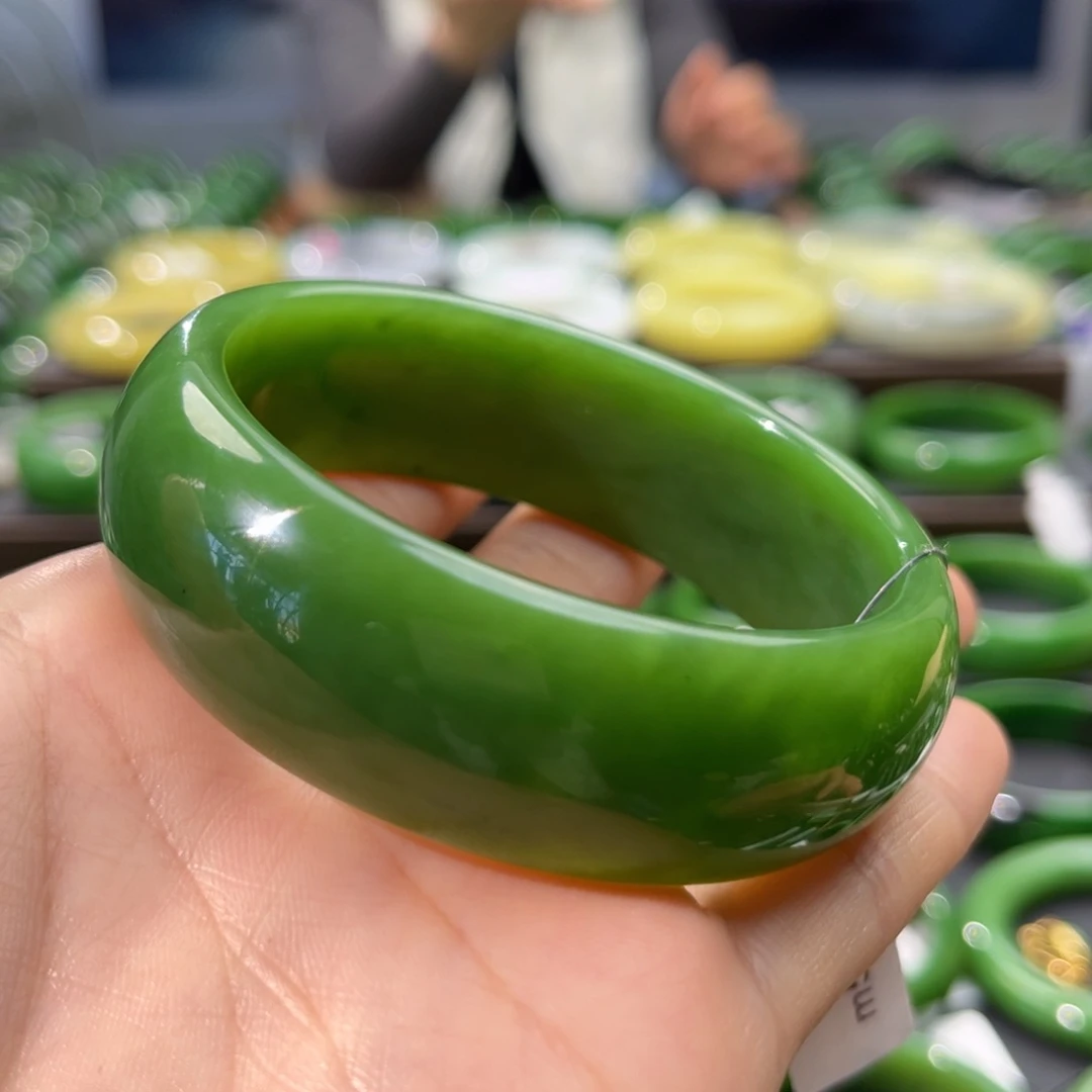 和田玉（碧玉）手镯未镶嵌