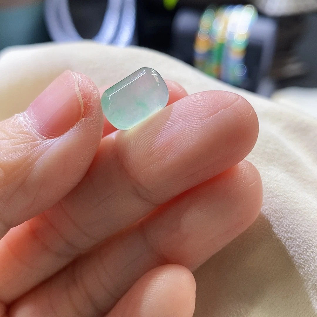 翡翠未镶嵌挂件桶珠